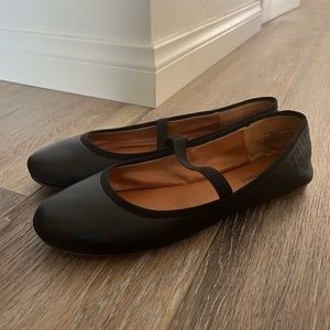 Lightly Worn Lucky Brand Mary Janes (Size 9)